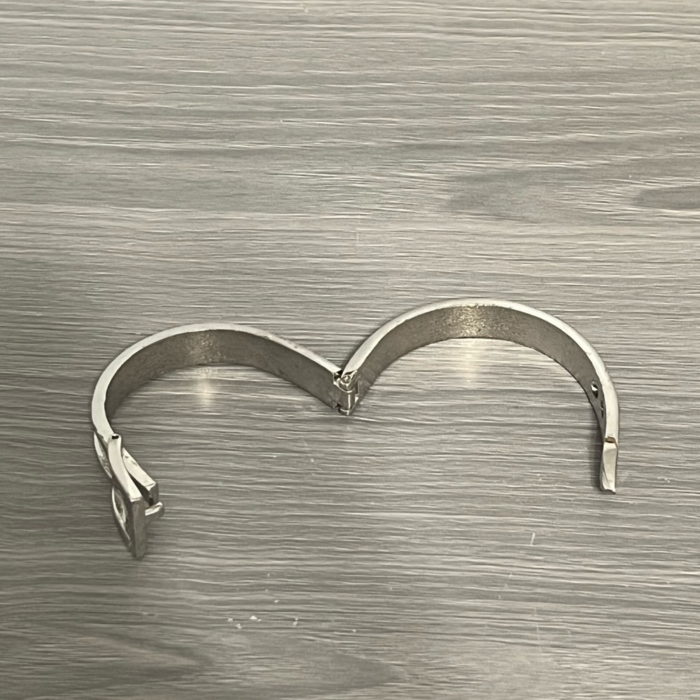 Silver Glitter Belt Buckle Bracelet with Hinge - Picture 6 of 7
